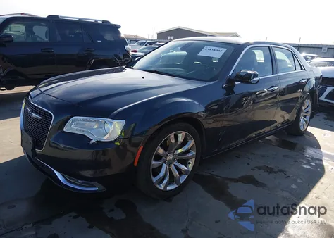 2017 Chrysler 300C z USA, uszkodzony, nr VIN 2C3CCAEG9HH541706